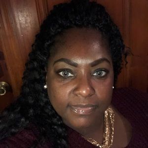 Meet your Posher, Rohonda